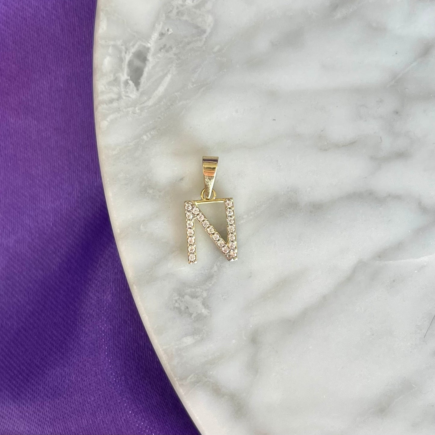 Dije Inicial "N" Med Oro 10k