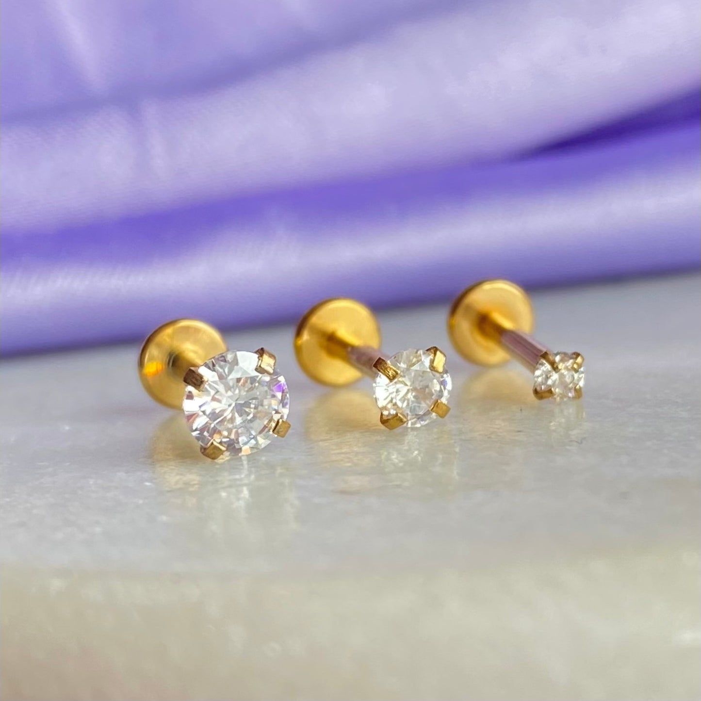 Brillo Blanco Acero Quirúrgico Dorado