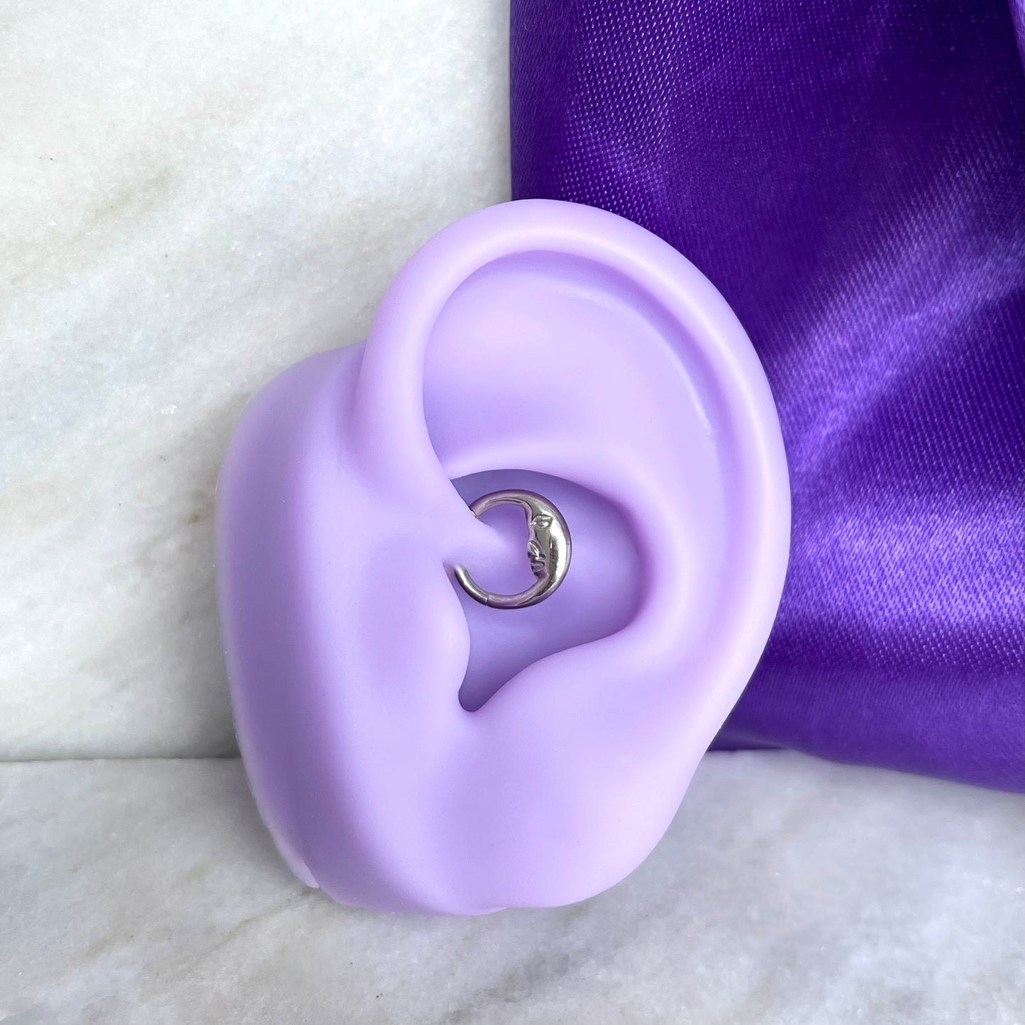 Clicker Luna Titanio Diseño