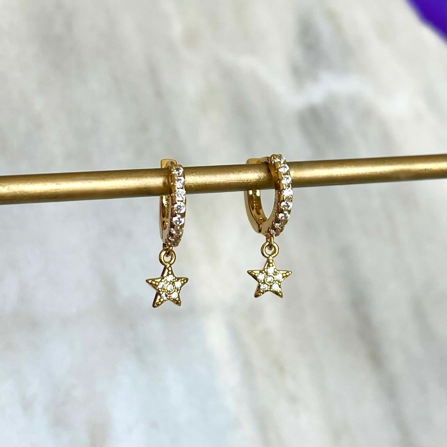 Hoop Brillos con Estrella