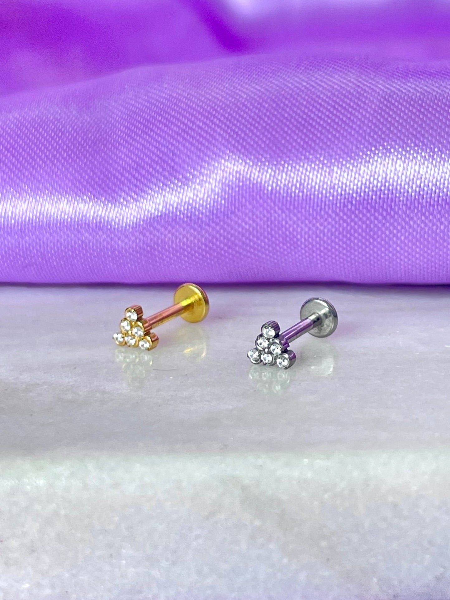 Triángulo Titanio Diseño