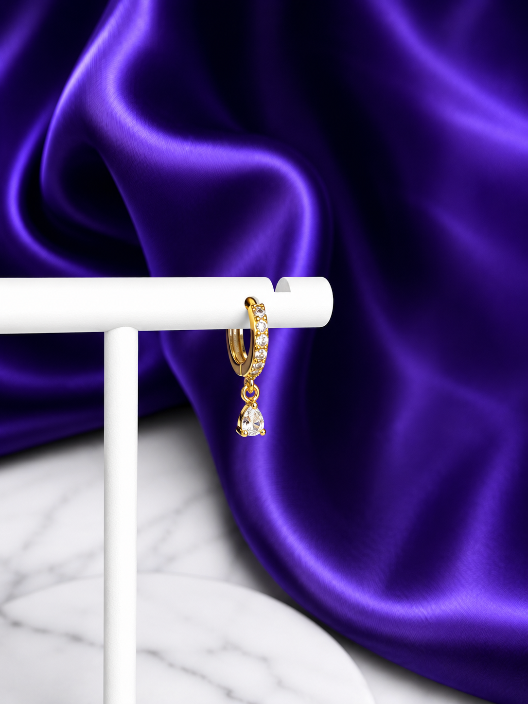 Hoop Brillos Gota Mini Chapa de Oro 22k