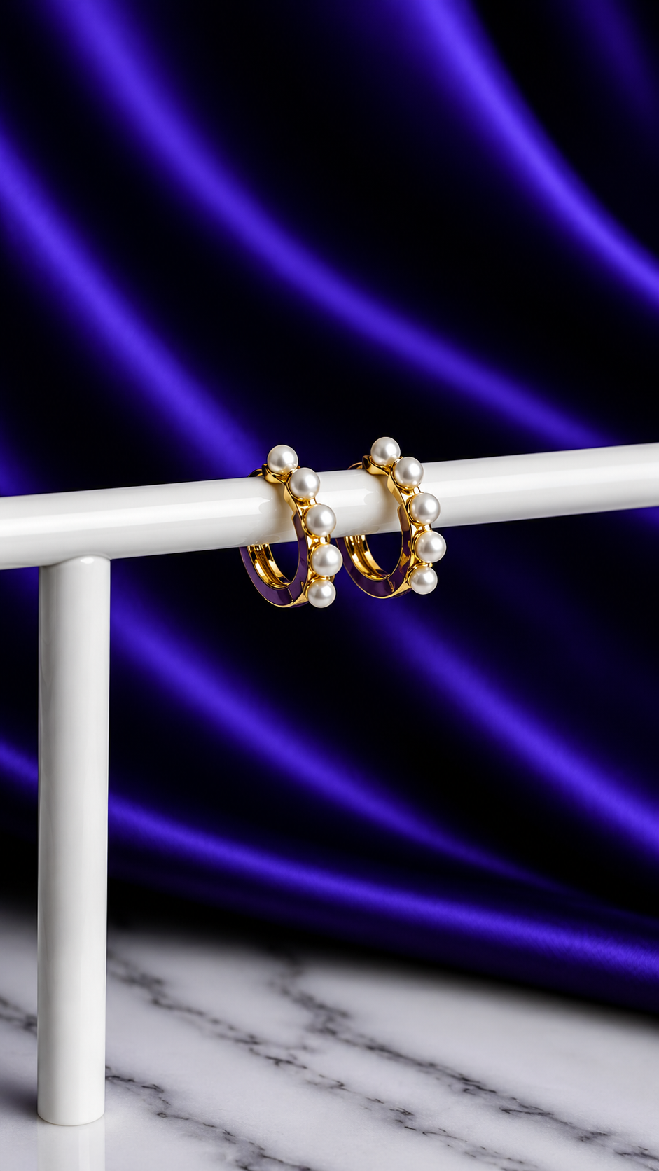 Hoop Cinco Perlas 8 mm Chapa de Oro 22k