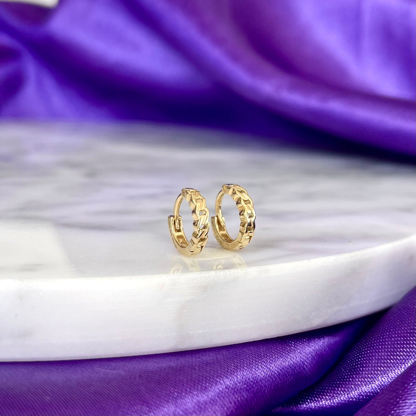 Hoops Eslabones Mini Oro 10k