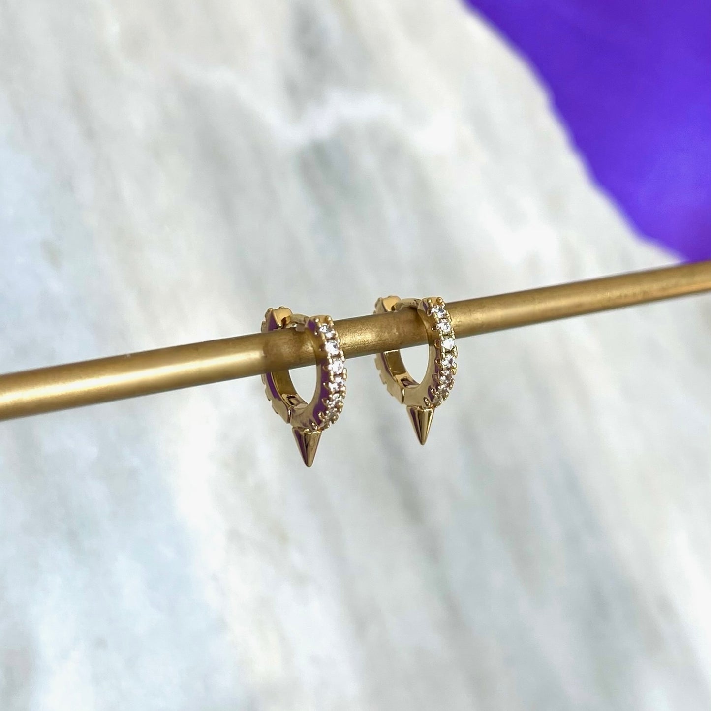 Hoop Brillos con Pico