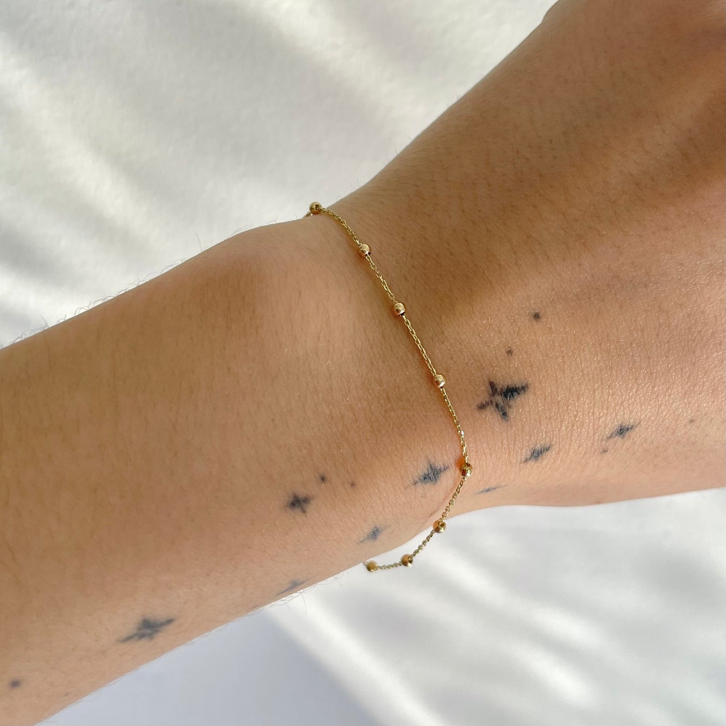 Pulso Bolitas Minimalistas Oro 10k