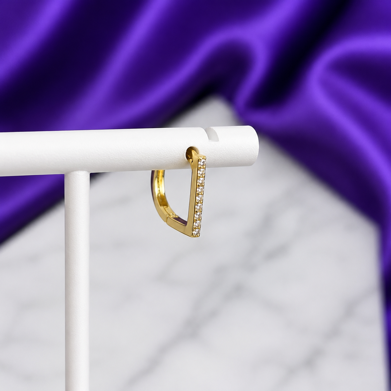Hoop "D" Brillos Chapa de Oro 22k