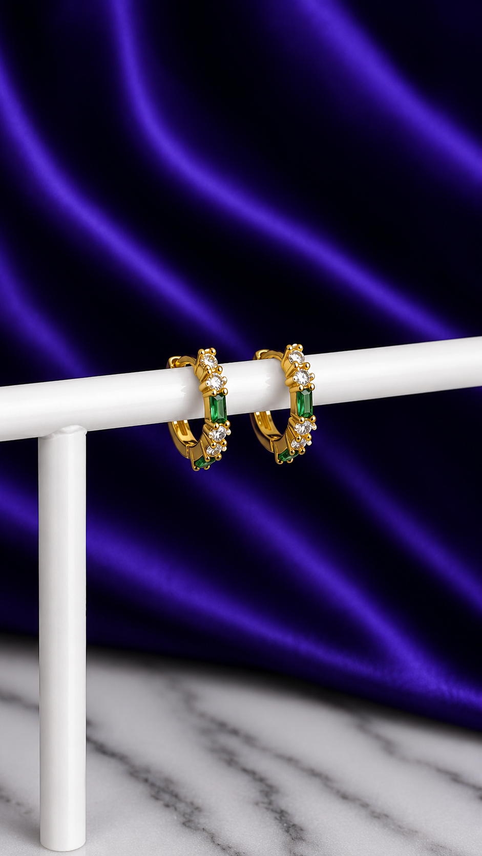 Hoop Brillos Esmeralda Rectangulares Chapa de Oro 22k