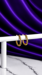 Hoop Rectangular Torcidita Chica Chapa de Oro 22k
