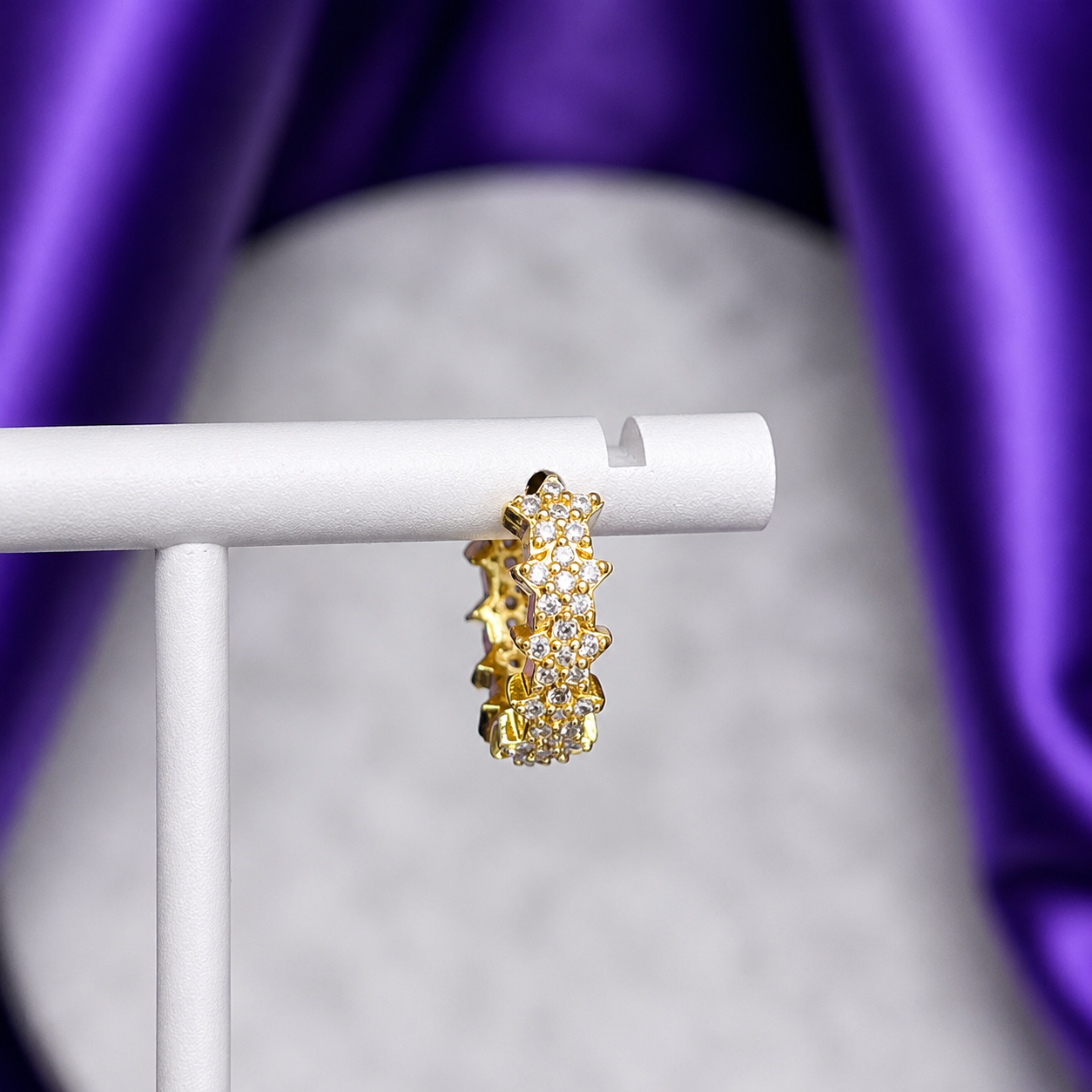 Hoop Estrellas Brillosas Chapa de Oro 22k